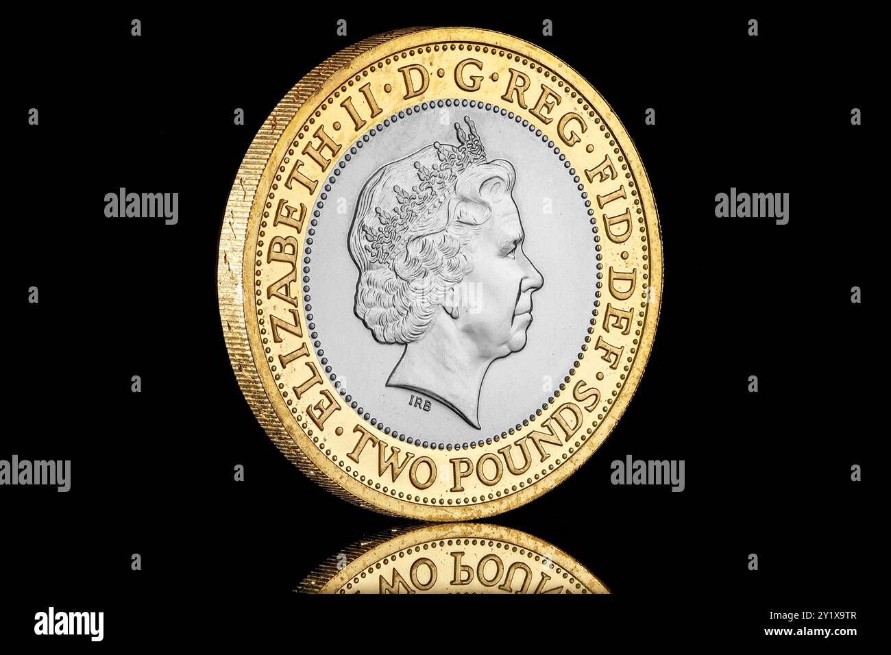 The 4th coin portrait of Queen Elizabeth II by Ian Rank Broadley shown on a 2014 £2 coin to commemorate The First World War Stock Photo