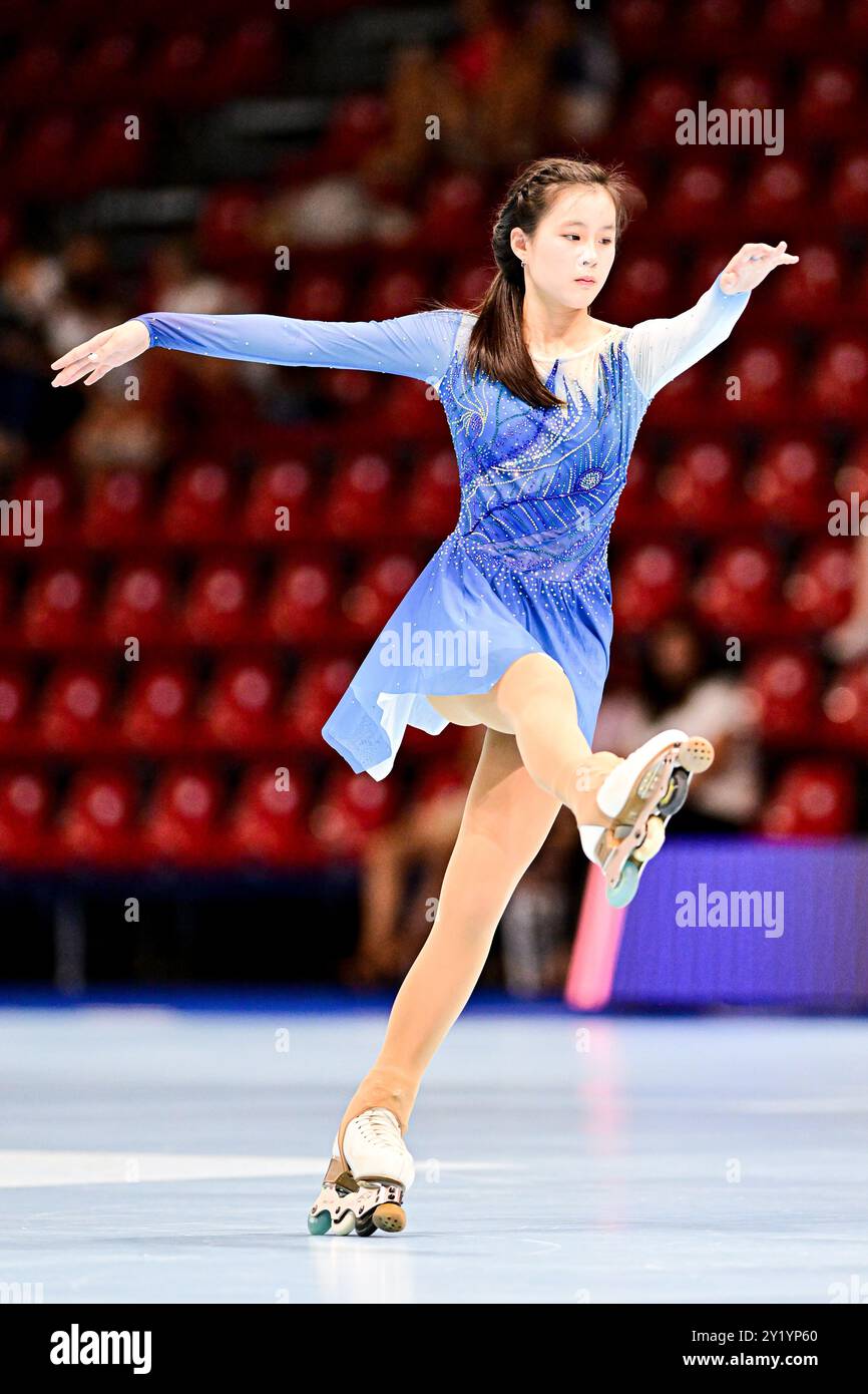 Min li huang hi-res stock photography and images - Alamy