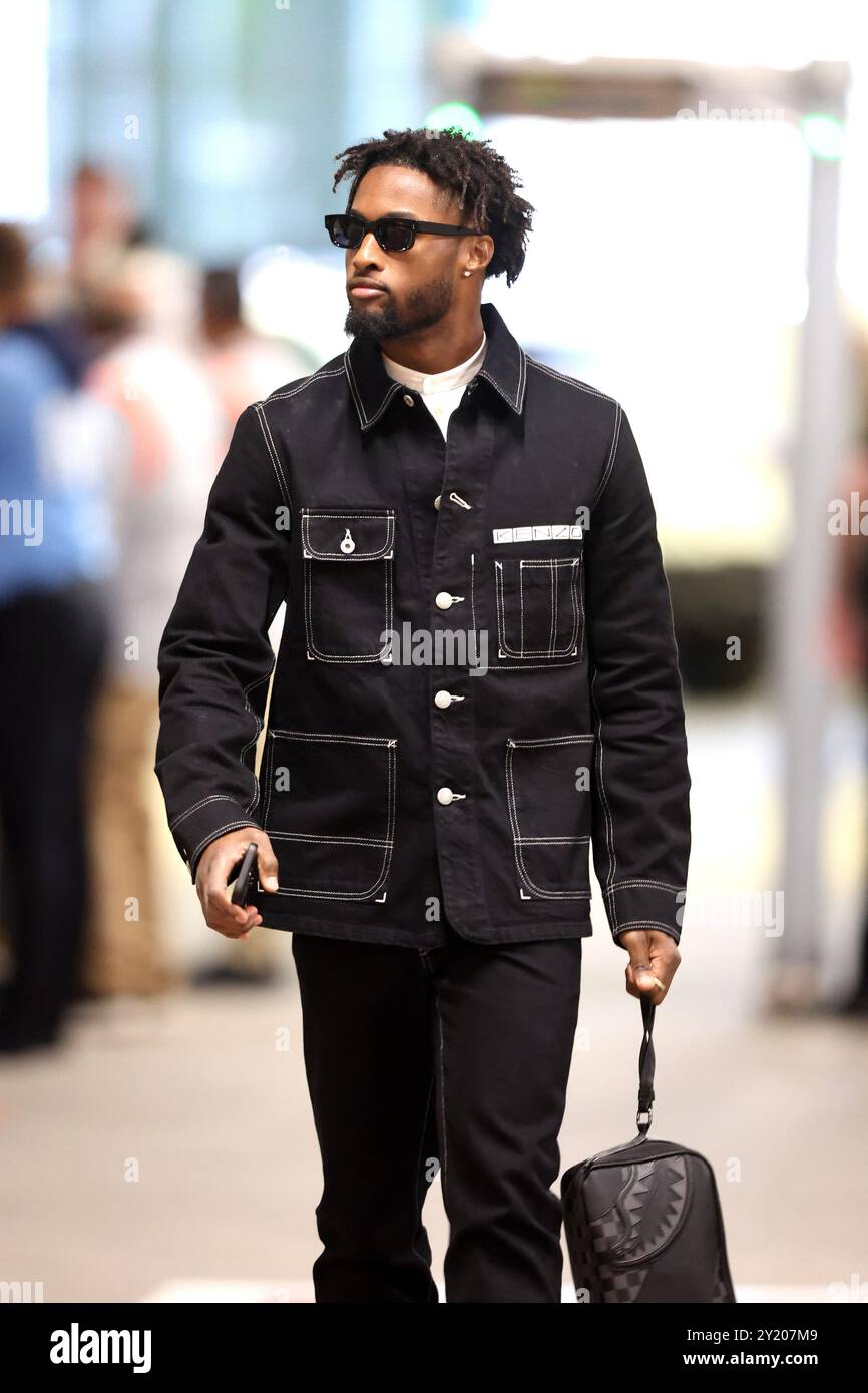 Cleveland, United States. 08th Sep, 2024. Cleveland Browns corner back Denzel Ward (21) arrives at the stadium for the Browns game against the Dallas Cowboys at Huntington Bank Stadium in Cleveland, Ohio on Sunday September 8, 2024. Photo by Aaron Josefczyk/UPI Credit: UPI/Alamy Live News Stock Photo