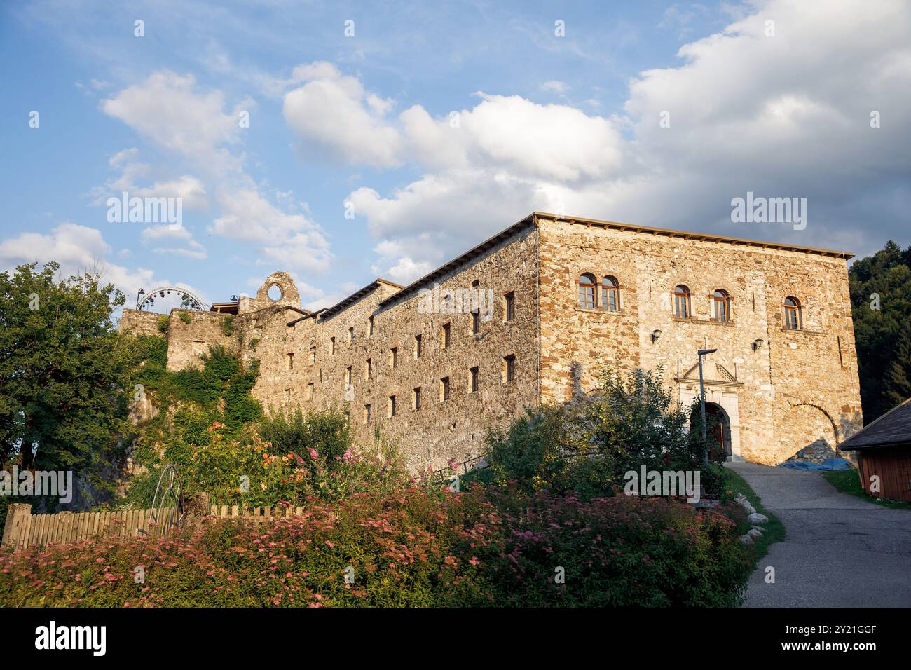 Historic stone fortress ancient hi-res stock photography and images - Alamy