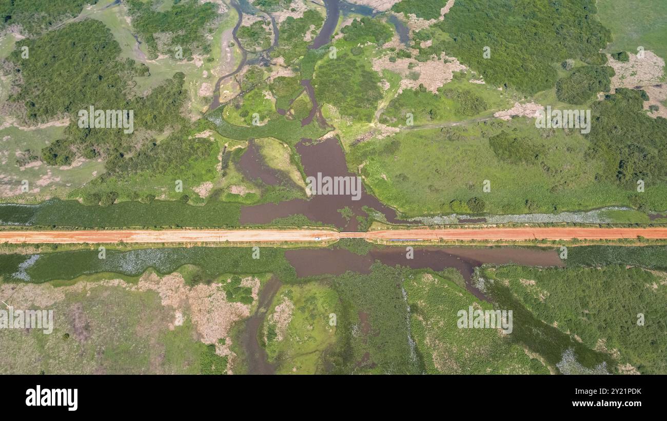 Road crossing lagoons hi-res stock photography and images - Alamy