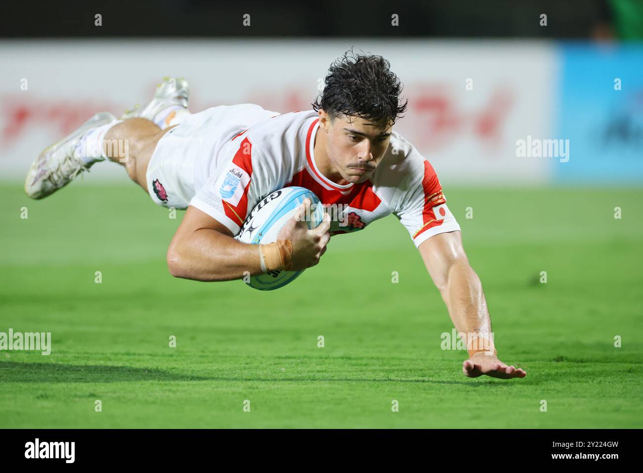 Dylan riley japan rugby hi-res stock photography and images - Alamy