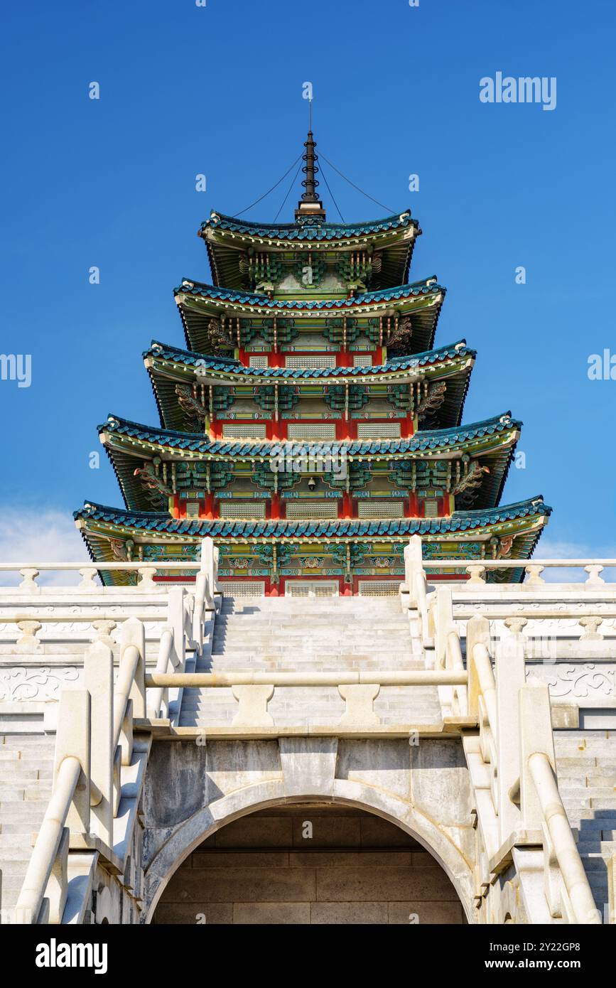 Beautiful tower of the National Folk Museum of Korea, Seoul Stock Photo