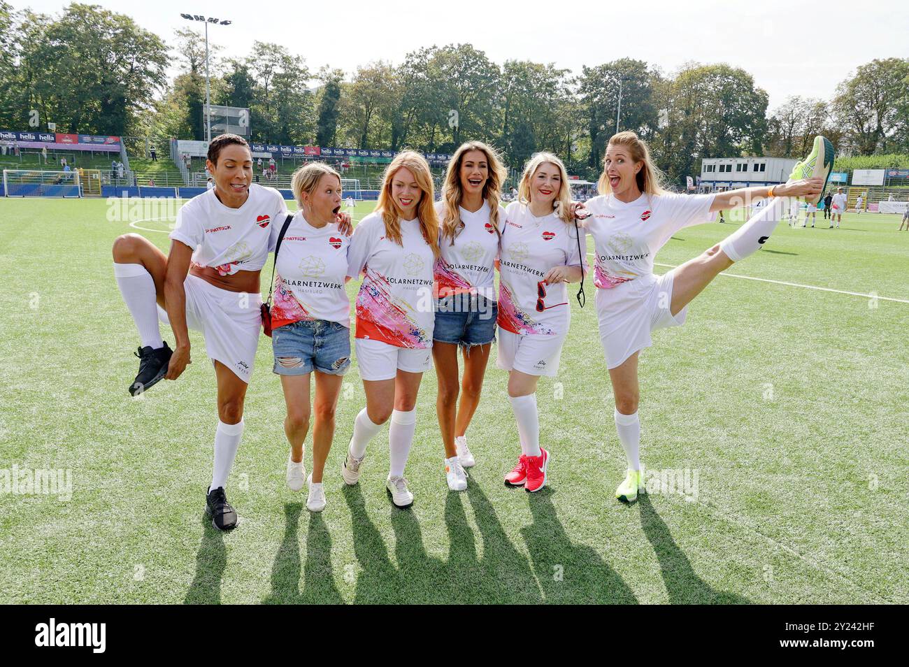 Annabelle Mandeng, Nova Meierhenrich, Esther Roling, Yasmina Filali ...