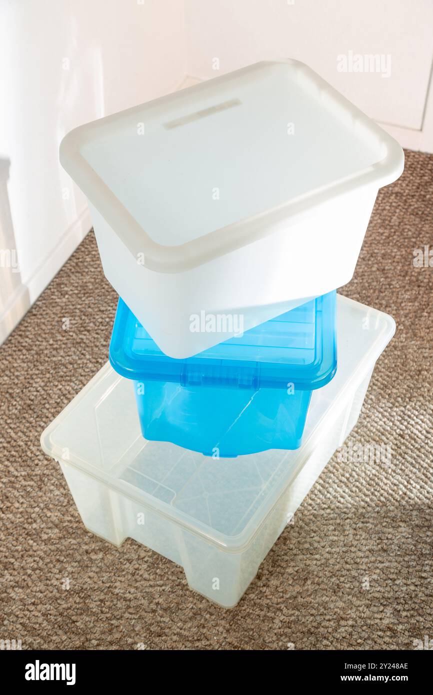 Storage containers hi-res stock photography and images - Alamy