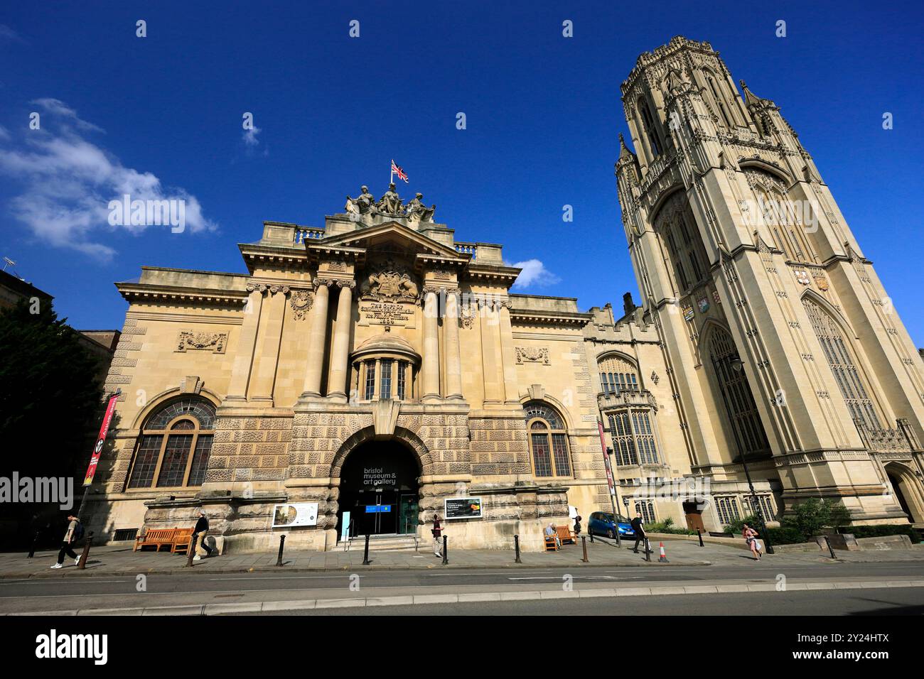 Bristol museum and art gallery with the Will's Memorial Tower of Bristol university in the background, Bristol, England. Stock Photo