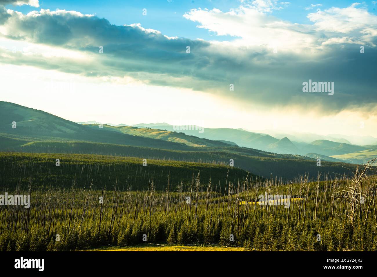 Sunlight peeks through clouds hi-res stock photography and images - Alamy