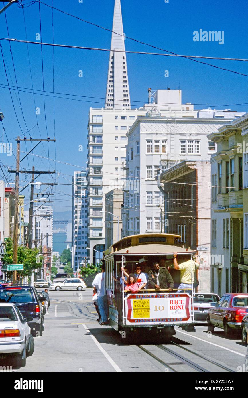 Streetcar on Washington Street with Transamerica Pyramid in background ...