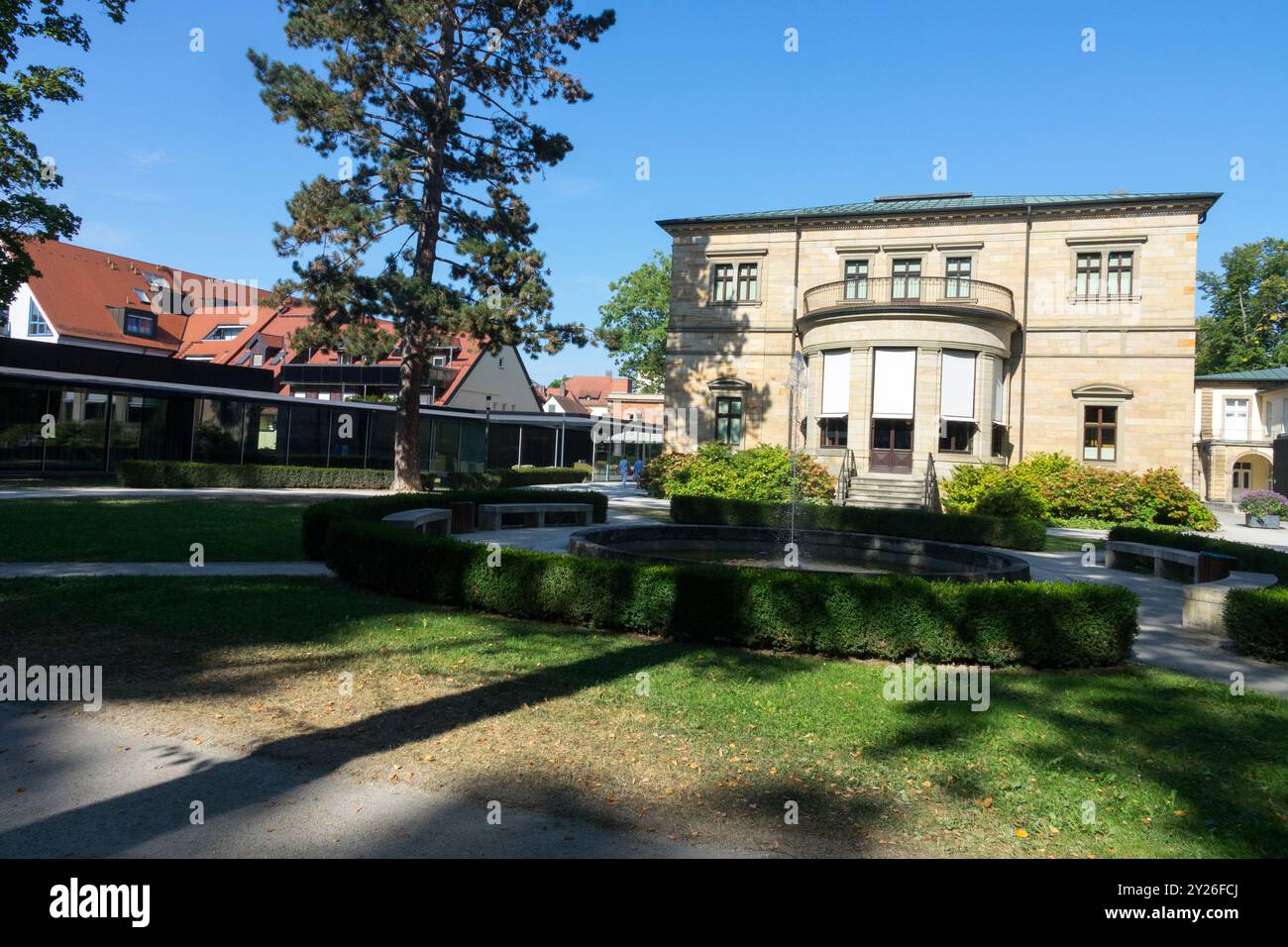 Wagners Villa Wahnfried Haus House Richard Wagner Museum is the low ...