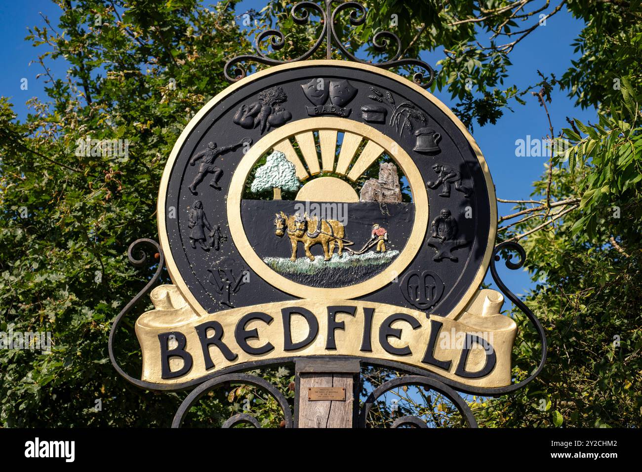 Breadfield village sign Suffolk Stock Photo - Alamy