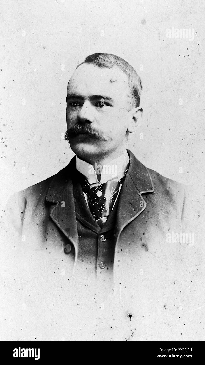 Victorian fashion man hi-res stock photography and images - Alamy