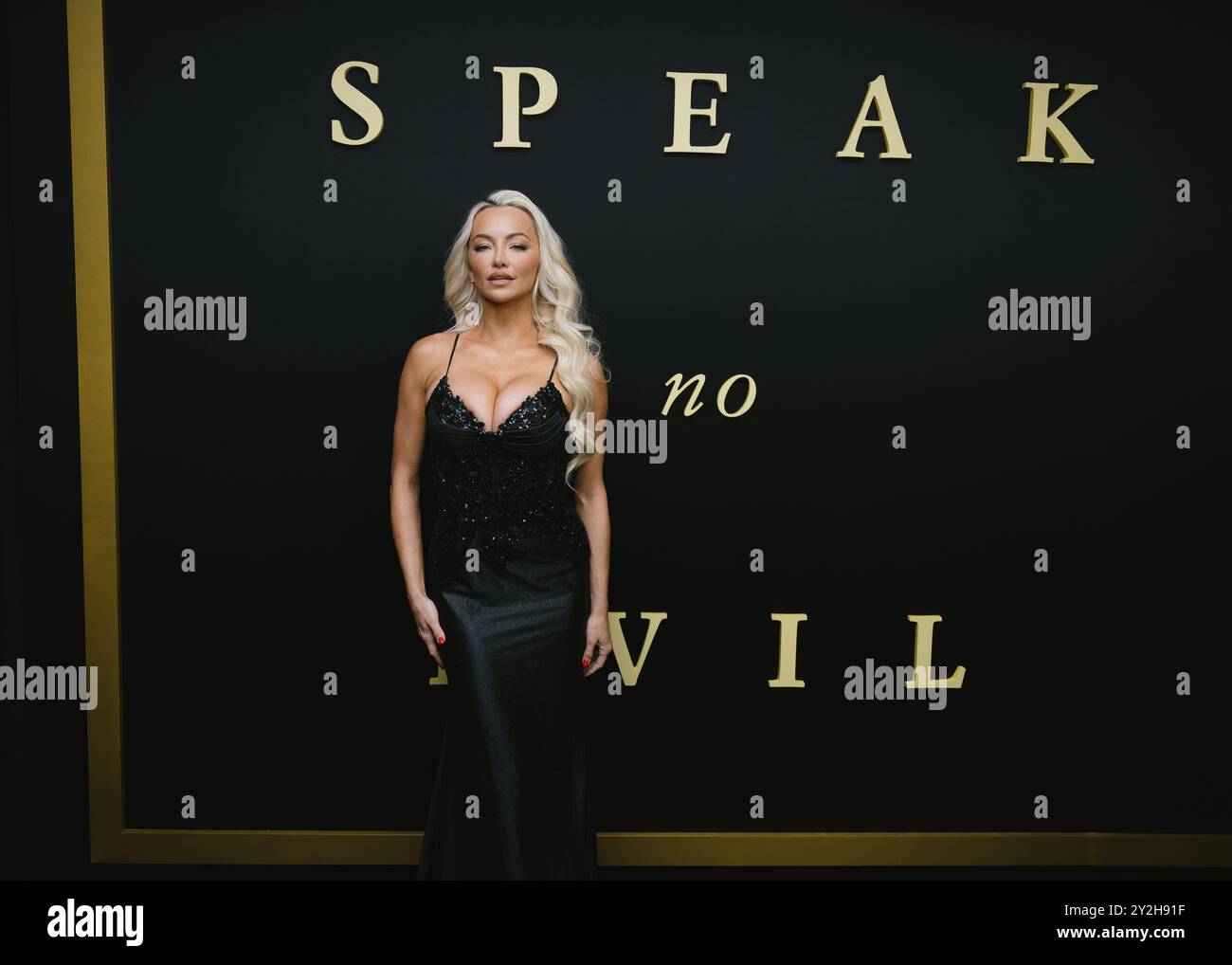 New York, USA. 09th Sep, 2024. Lindsey Pelas walking on the red carpet
