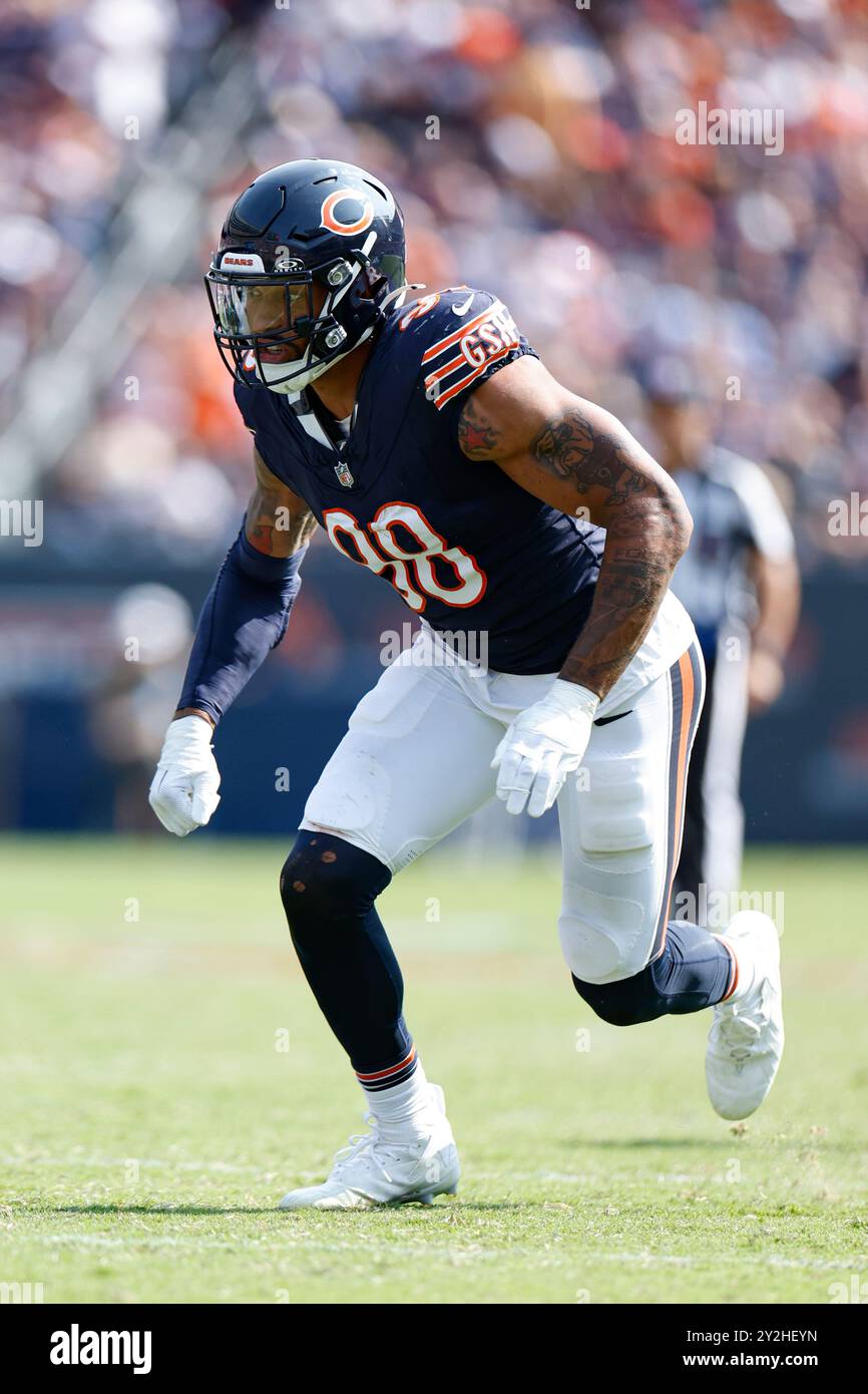 Chicago Bears defensive end Montez Sweat (98) runs on the field 