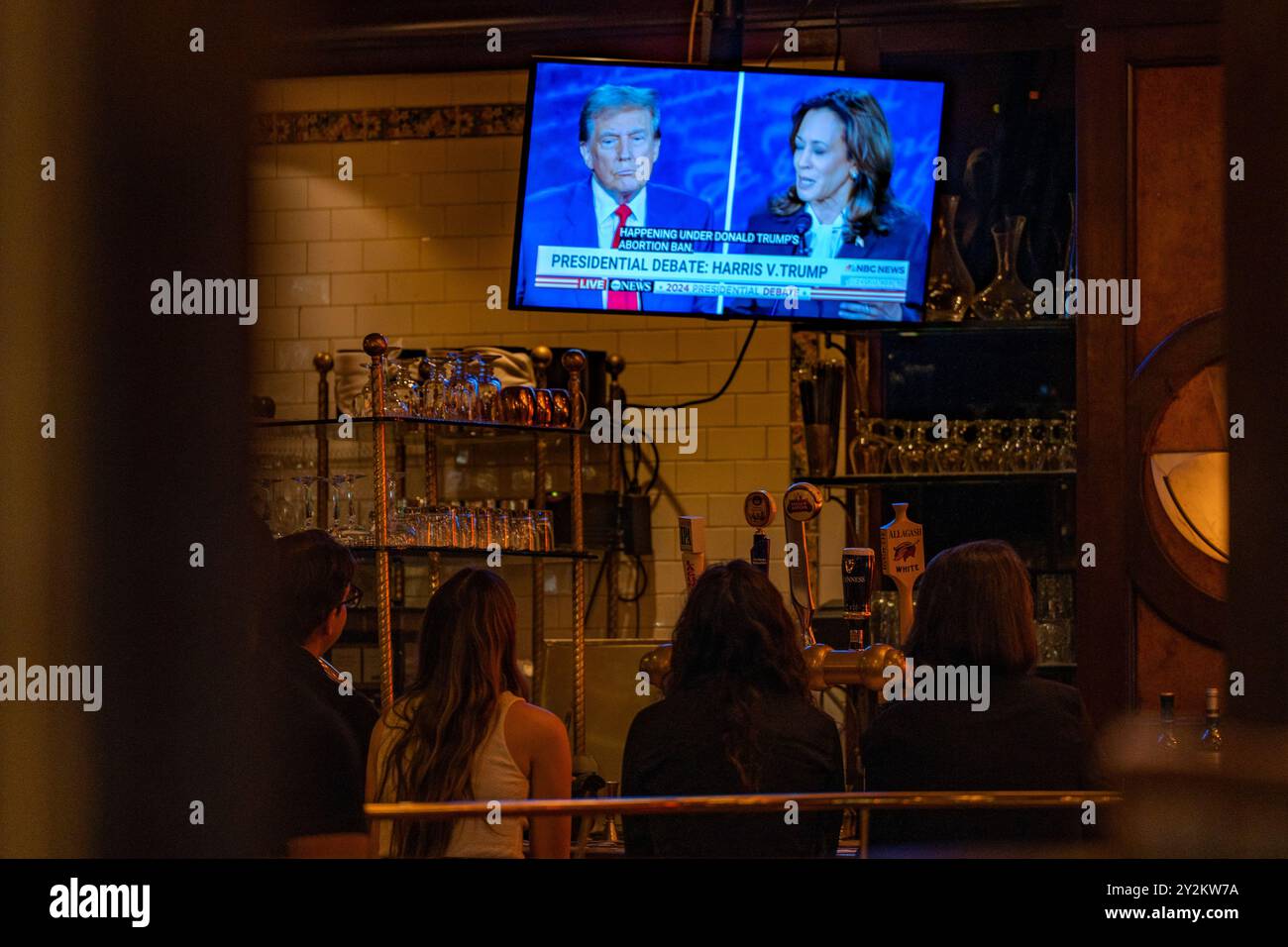 Donald kamala split screen hi-res stock photography and images - Alamy