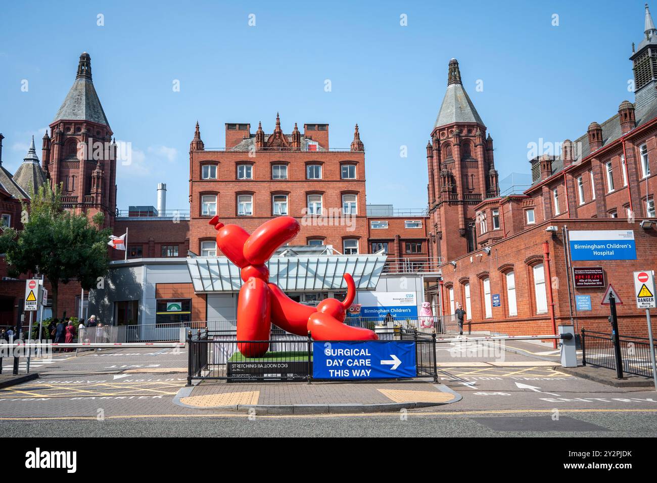 Child mental health nhs hi-res stock photography and images - Alamy