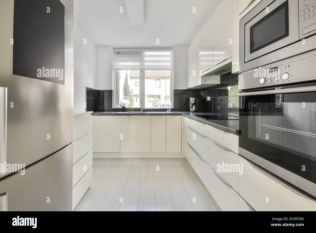 Manhattan Sales: Celebrity plastic surgeon buys baroness ... - CityRealty - Contemporary Penthouse Apartments With State-Of-The-Art Appliances