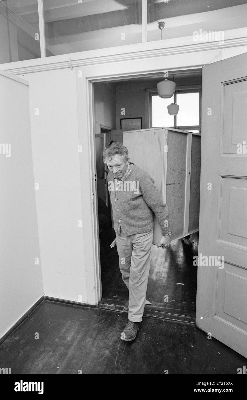 Actual 34 1 1971 The Wrestlers Move The SchoolIn A Time Of Lack Of actual-34-1-1971-the-wrestlers-move-the-schoolin-a-time-of-lack-of