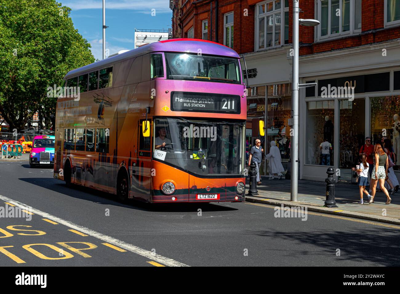 Fully wrapped bus advertising hi-res stock photography and images - Alamy