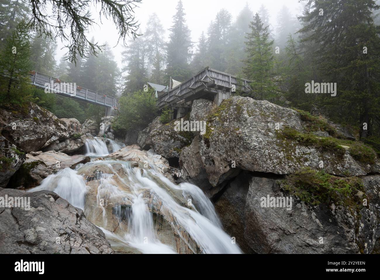 Waterfall cascade de la hi-res stock photography and images - Alamy