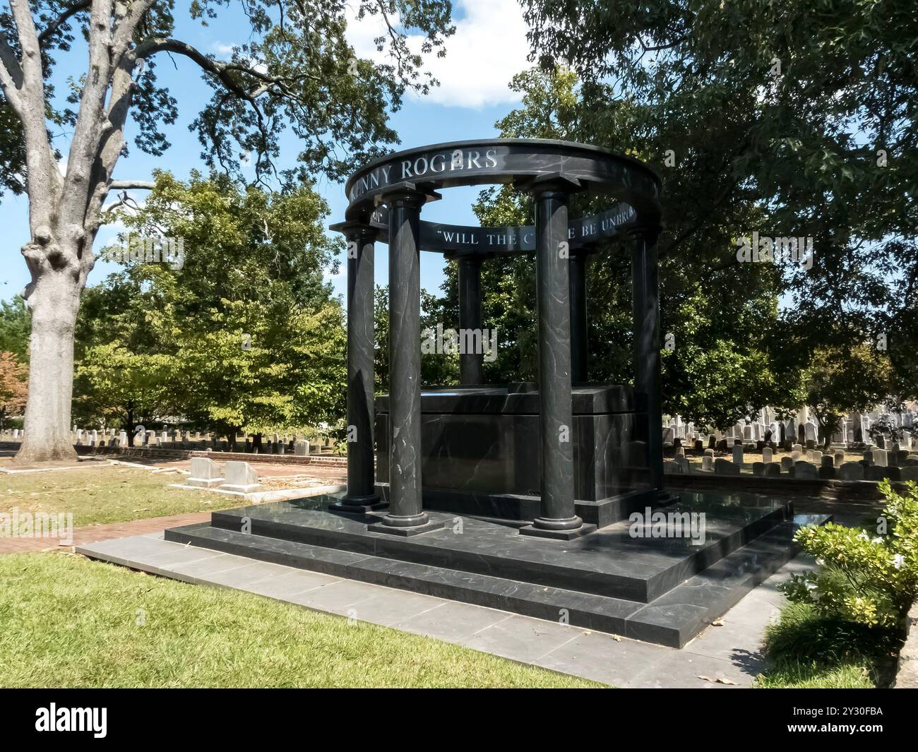 Atlanta, Ga, USA. 10th Sep, 2024. Kenny Rogers' burial site in Atlanta's Oakland Cemetery honors the legendary singer, renowned for his crossover hits and Country Music Hall of Fame induction, with over 100 million records sold globally. (Credit Image: © Walter G. Arce Sr./ASP via ZUMA Press Wire) EDITORIAL USAGE ONLY! Not for Commercial USAGE! Stock Photo