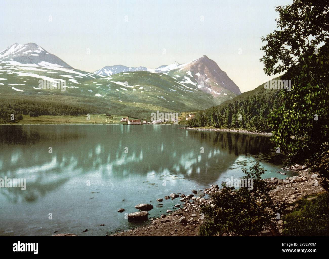 Lyngseidet, Lyngenfjord, Fjord im Fylke Troms, Norwegen, Ansicht aus 1885, Historisch, digital restaurierte Reproduktion von einer Vorlage aus dem 19. Stock Photo