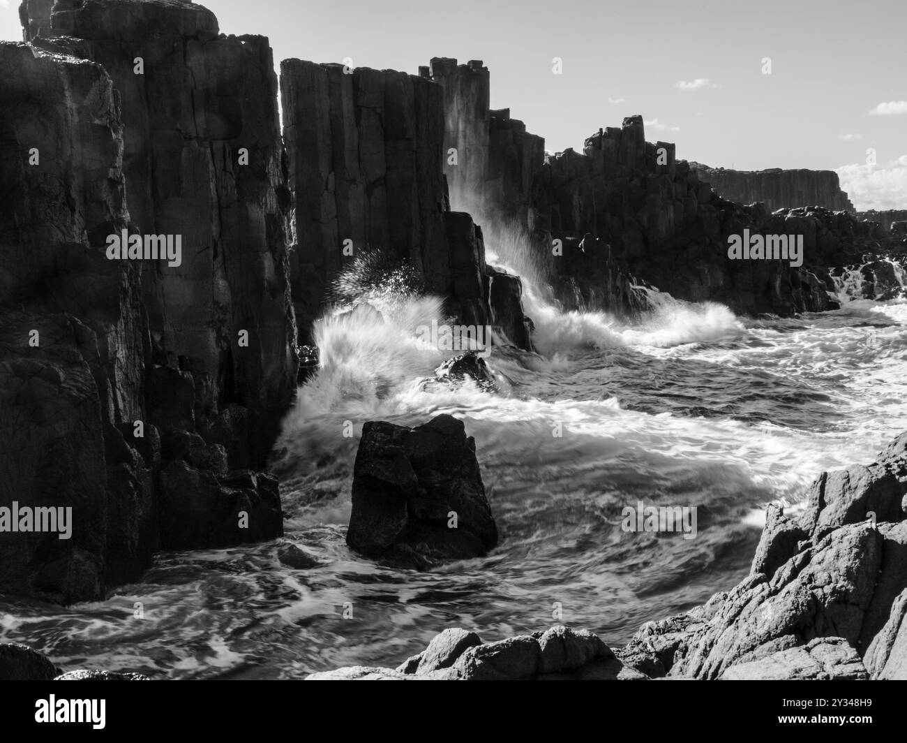Black white photograph waves hi-res stock photography and images - Alamy