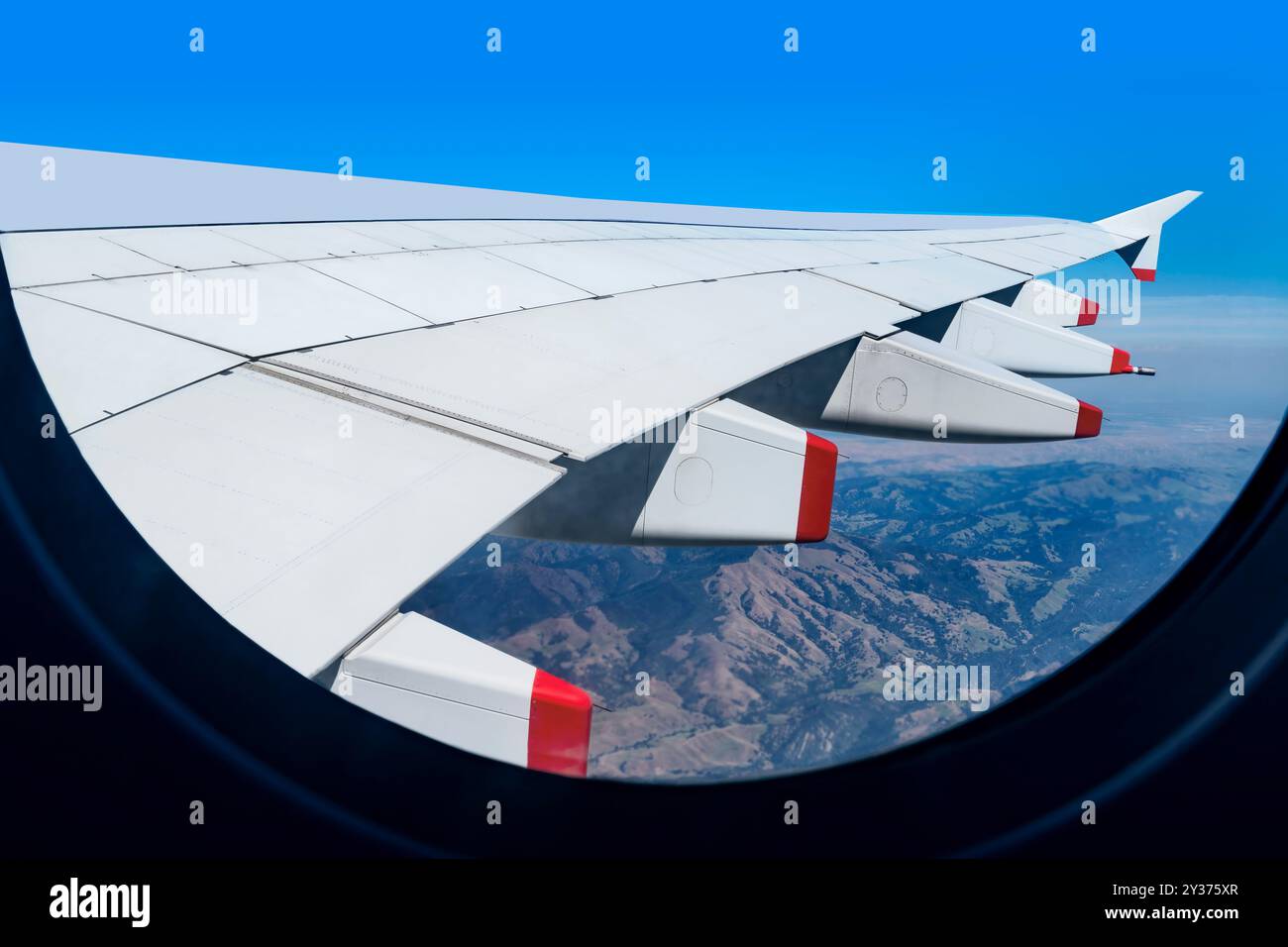 Stunning view airplane wing hi-res stock photography and images - Alamy