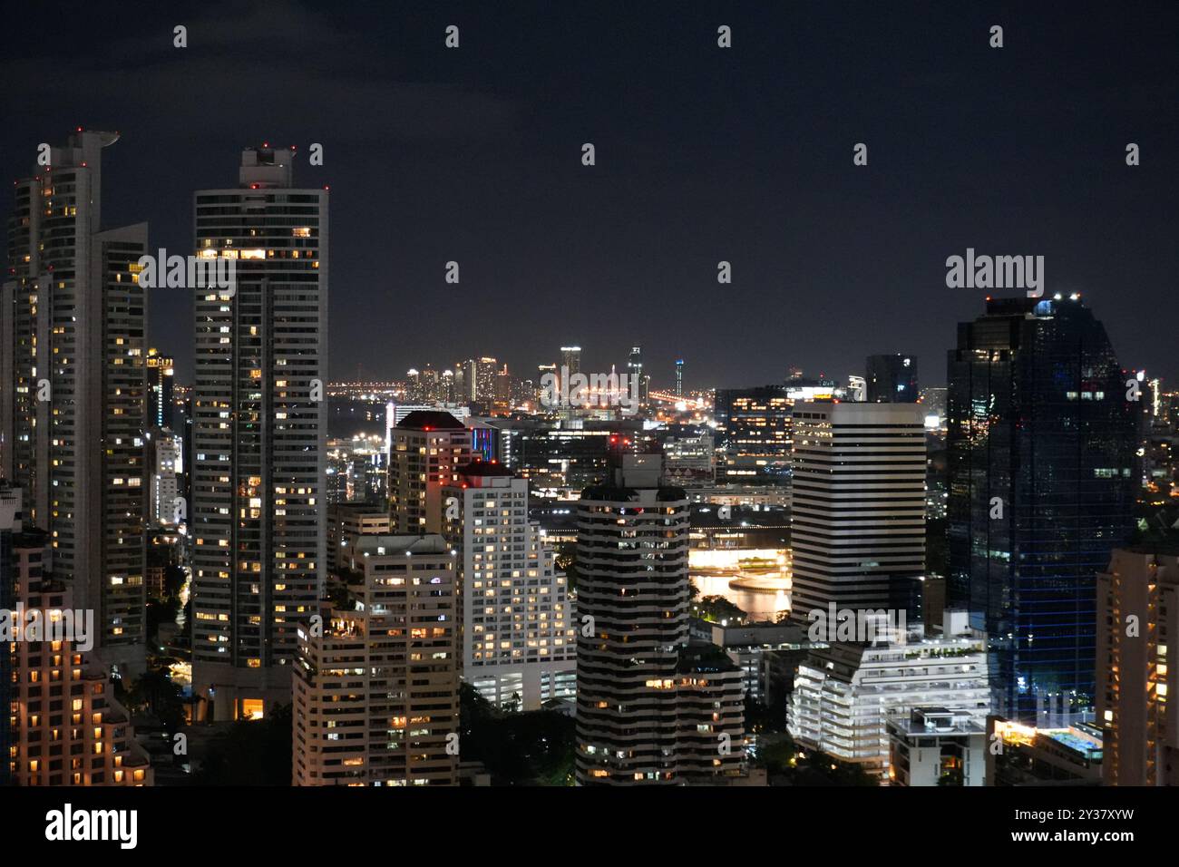 Bangkok at night with clear sky and high rise buildings Stock Photo - Alamy