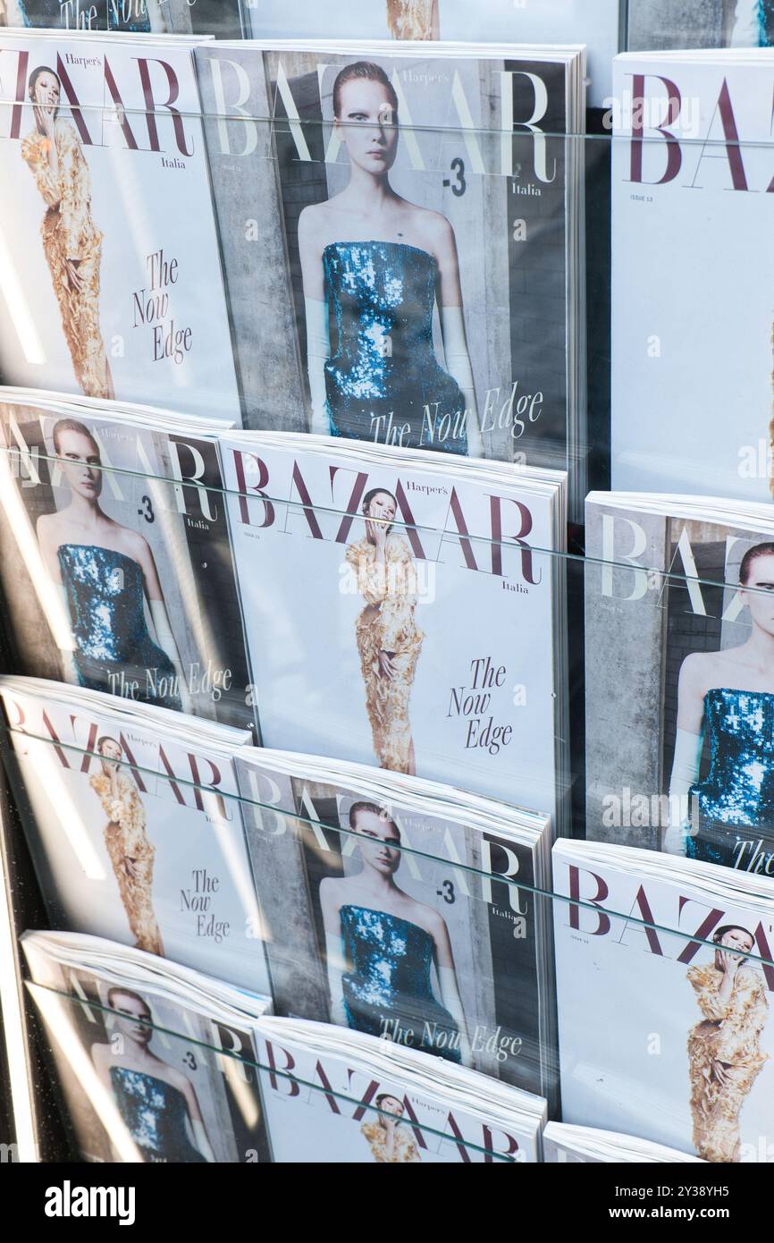 Harper's bazaar cover hi-res stock photography and images - Alamy Harper's bazaar cover hi-res stock photography and images - Alamy