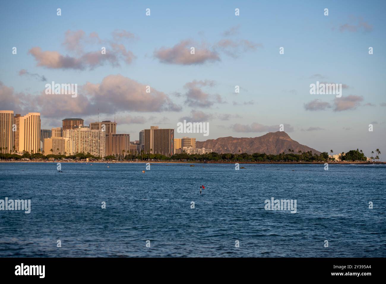 Downtown honolulu hi-res stock photography and images - Alamy