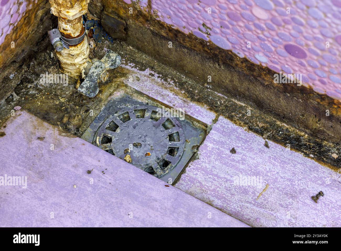 filthy dirty bathroom shower floor corner Stock Photo - Alamy
