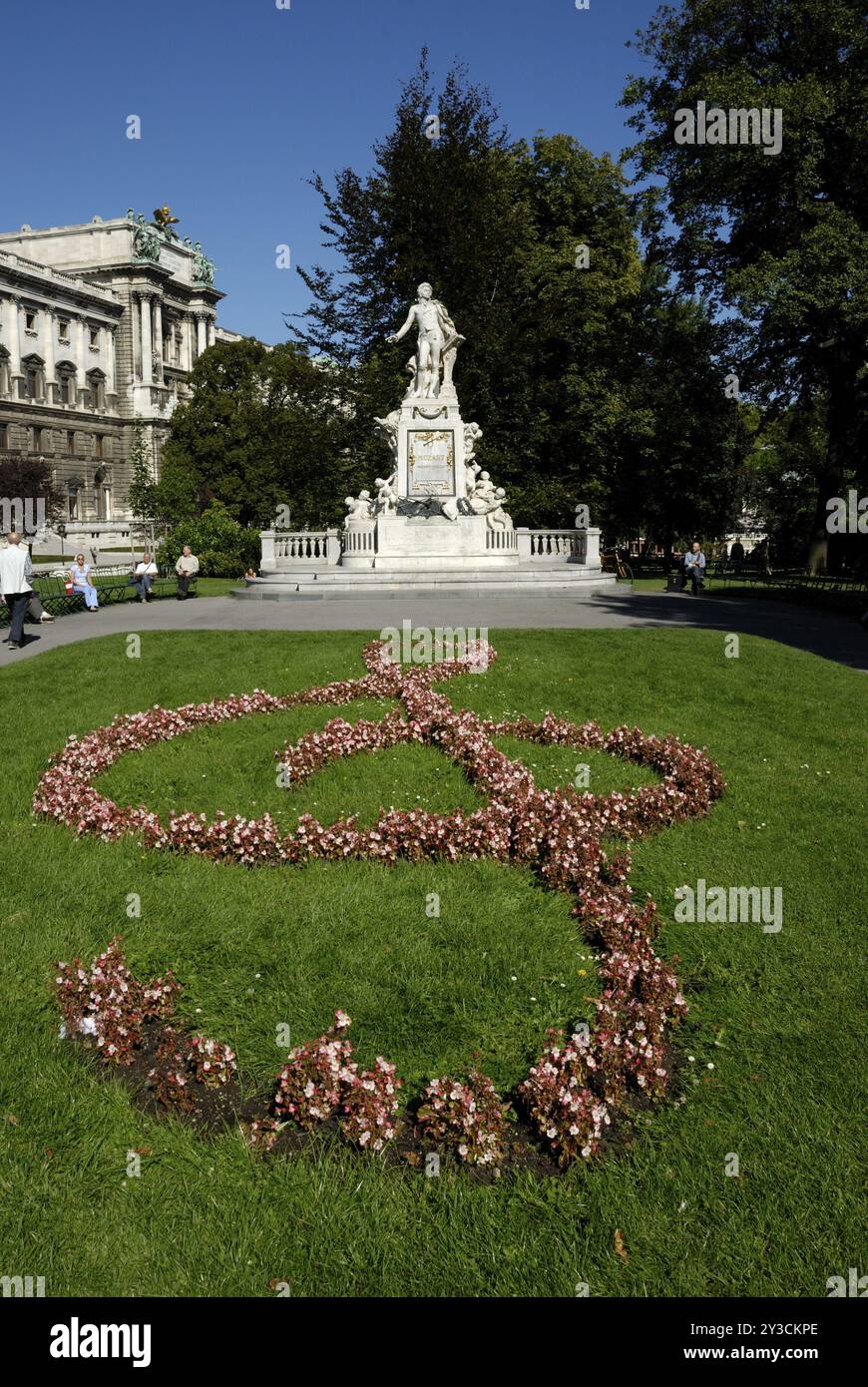 Mozart monument by Viktor Tilgner in the Burggarten, Hofburg Imperial Palace Palace, Vienna, Austria, Europe Stock Photo