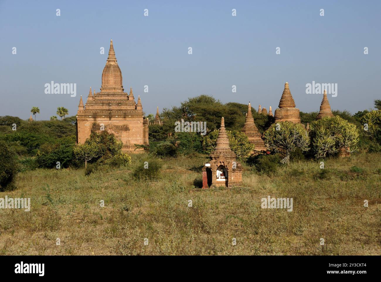 Central region of myanmar hi-res stock photography and images - Alamy