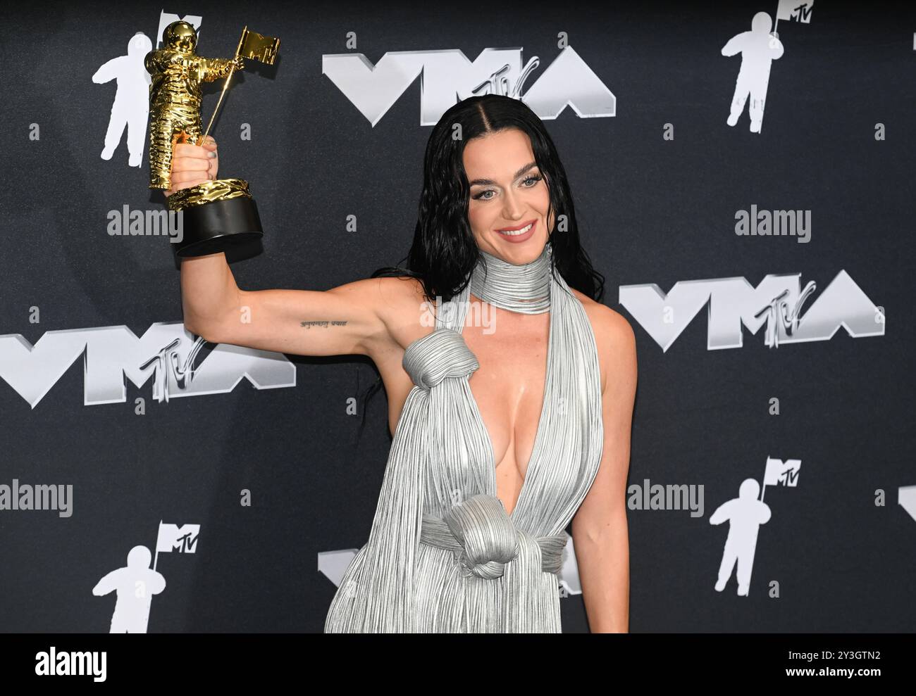 Elmont, USA. 12th Sep, 2024. Katy Perry Honoree Katy Perry, recipient(02)