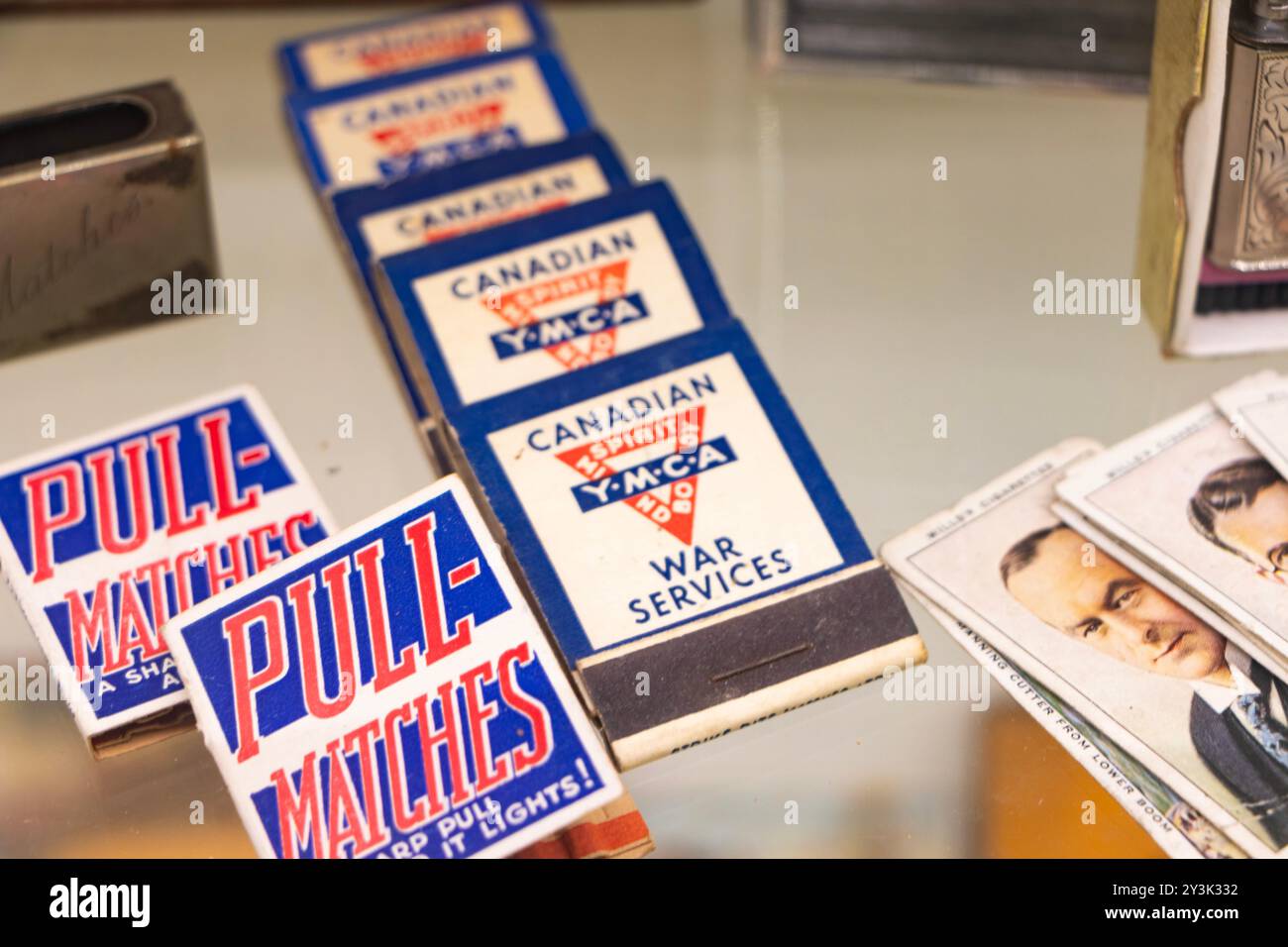 vintage matchbooks for pull-matches and canadian ymca war services Stock Photo
