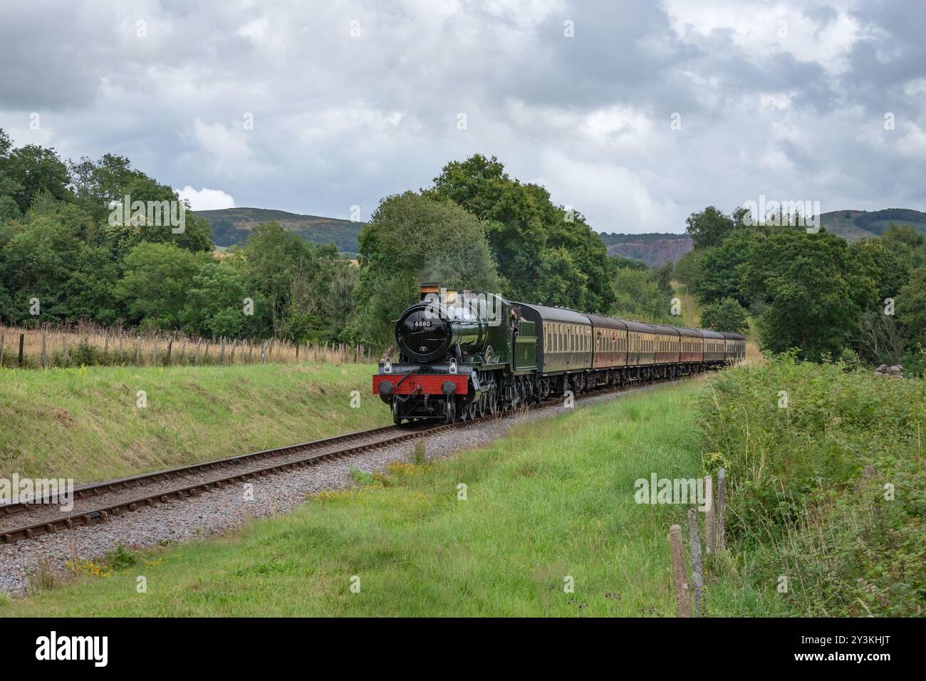 Visiting steam locomotive GWR 6800 Grange Class 6880 Betton Grange