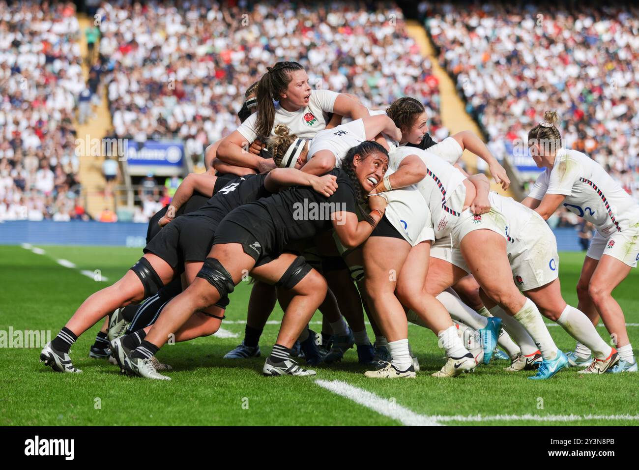 London, UK. 14th Sep, 2024. Abbie Ward caught in the middle of a ruck during the England v New Zealand match at Allianz Stadium, Twickenham. UK © ️ Credit: Elsie Kibue/Alamy Live News Stock Photo