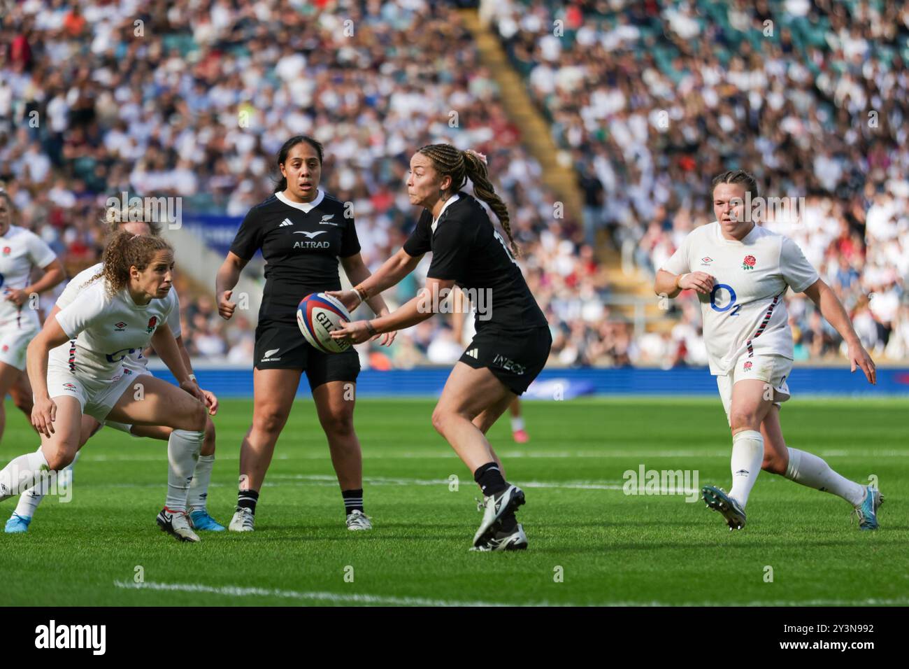 London, UK. 14th Sep, 2024. England v New Zealand at Allianz Stadium, Twickenham. UK © ️ Credit: Elsie Kibue/Alamy Live News Stock Photo