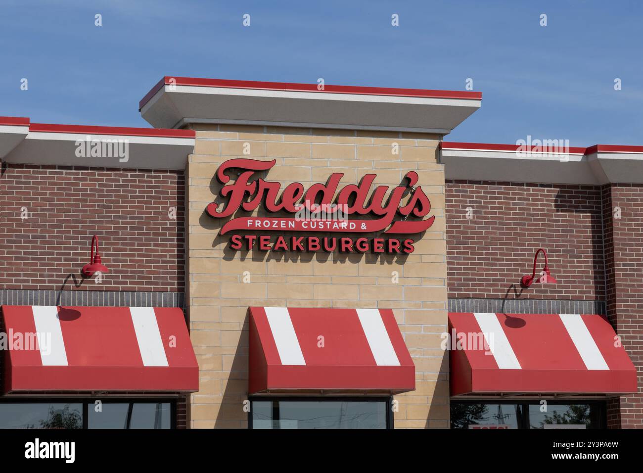 Carmel - September 12, 2024: Freddy's Frozen Custard and Steakburgers restaurant. Freddy's is popular in the Midwest. Stock Photo