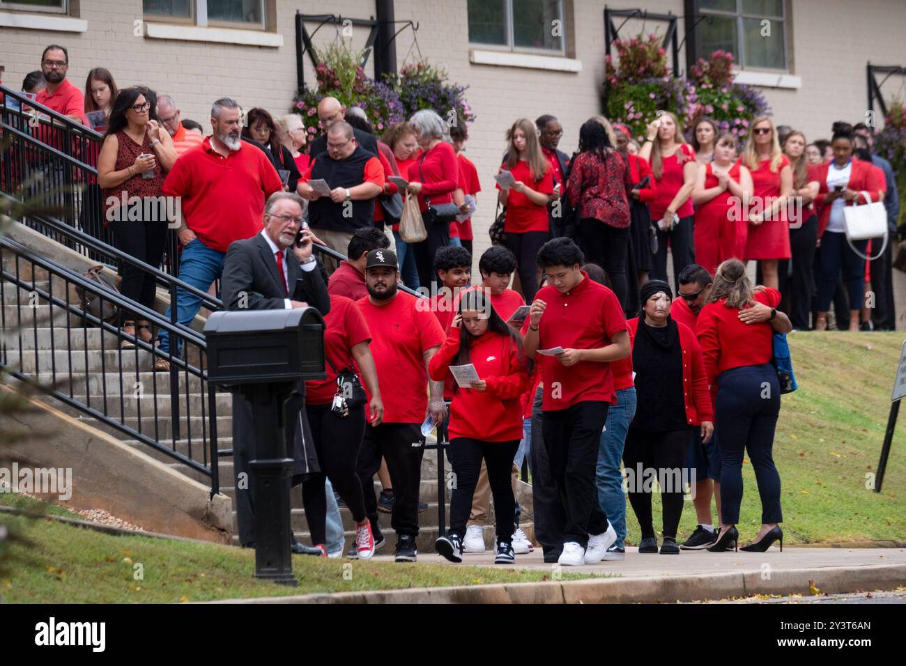 People arrive for the funeral of Apalachee High School shooting victim ...
