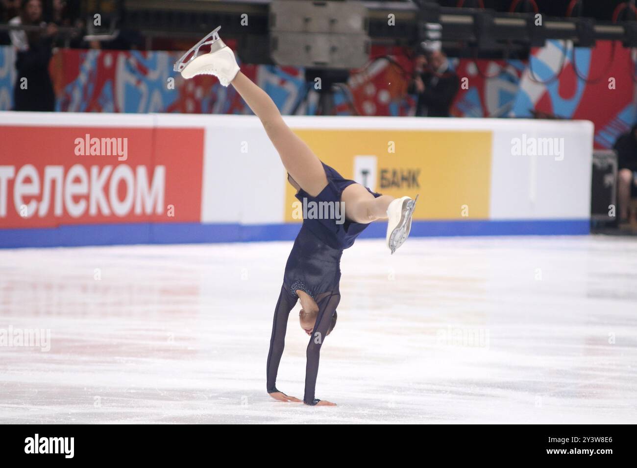 Brazzers ofis porno videolar Polina Sibagatullinaning yalangoch suratlari