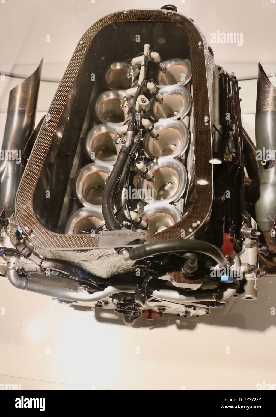 Renault R25 V10 engine from world championship winning Formula 1