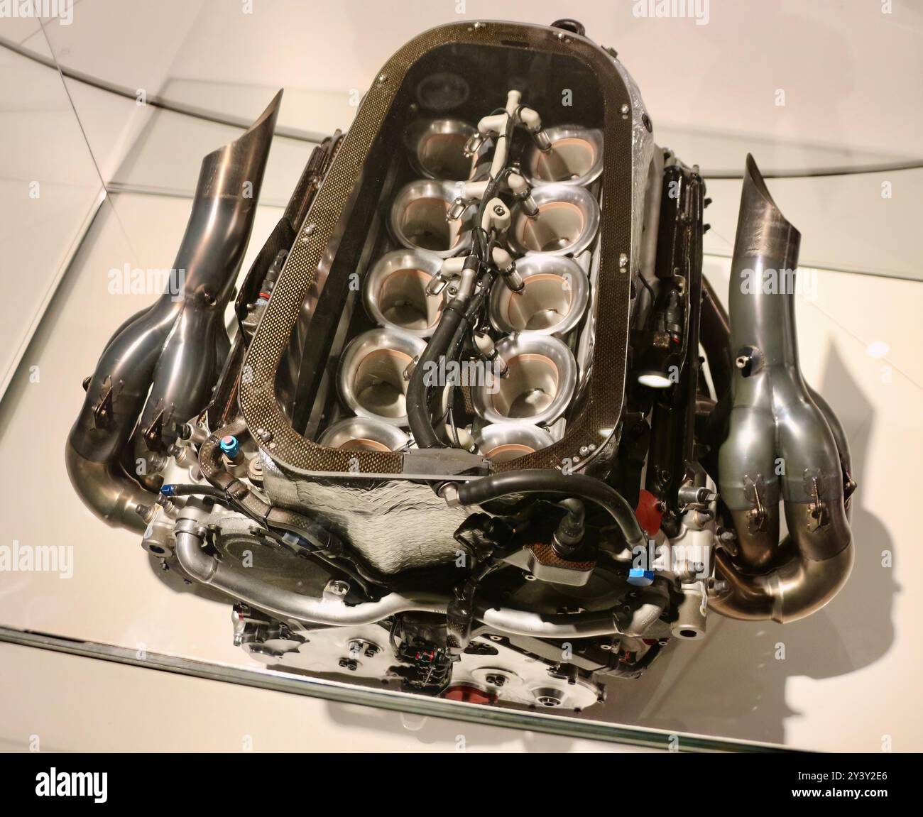 Renault R25 V10 engine from world championship winning Formula 1