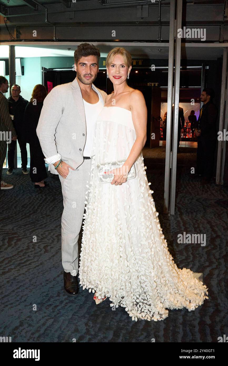 Why we should all be doing a little more friendship matchmaking, image size:866x1390