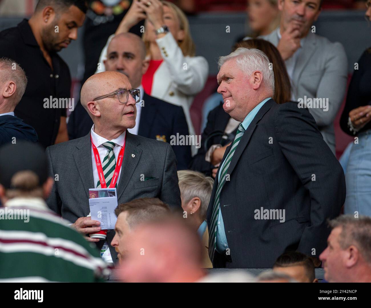 Old Trafford, Manchester, UK. 7th Sep, 2024. Charity Friendly Football, Manchester United Legends versus Celtic Legends; Celtic foundation CEO Tony Hamilton speaks to Roy Aitken before the match Credit: Action Plus Sports/Alamy Live News Stock Photo