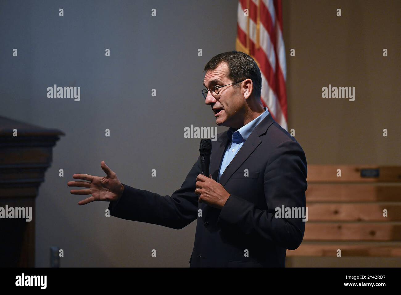 Bonner Springs, Kansas, USA. 15th Sep, 2024. Former Kansas Attorney General Derek Schmidt (Republican) who is running for the open congressional 2nd district seat addresses local Republican Party members at a Town Hall meeting Credit: Mark Reinstein/Media Punch/Alamy Live News Stock Photo