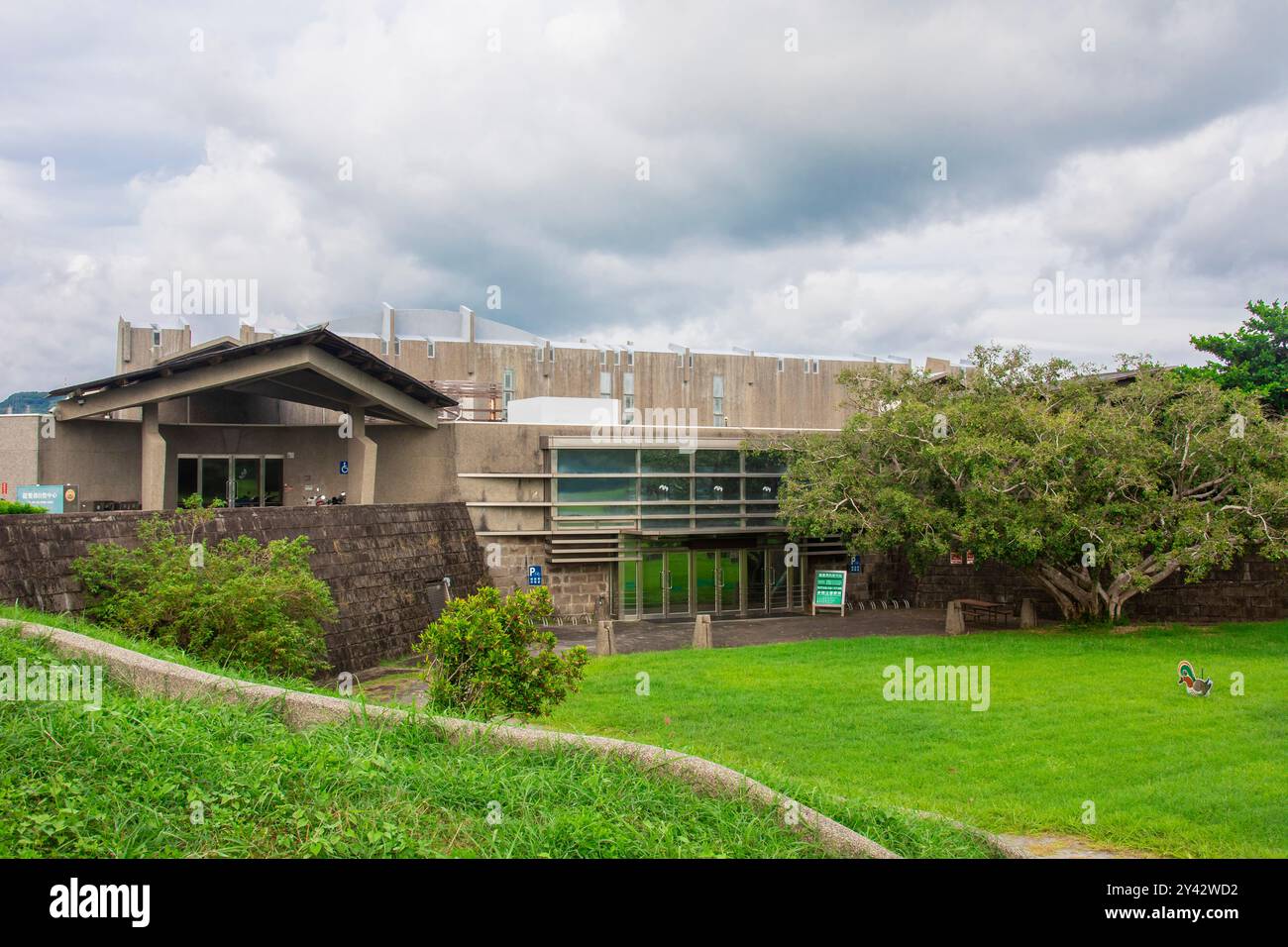 Hengchun taiwan 2nd Sep 2024: the main building of Long Luan Lake Nature center.  an educational and conservation center Stock Photo