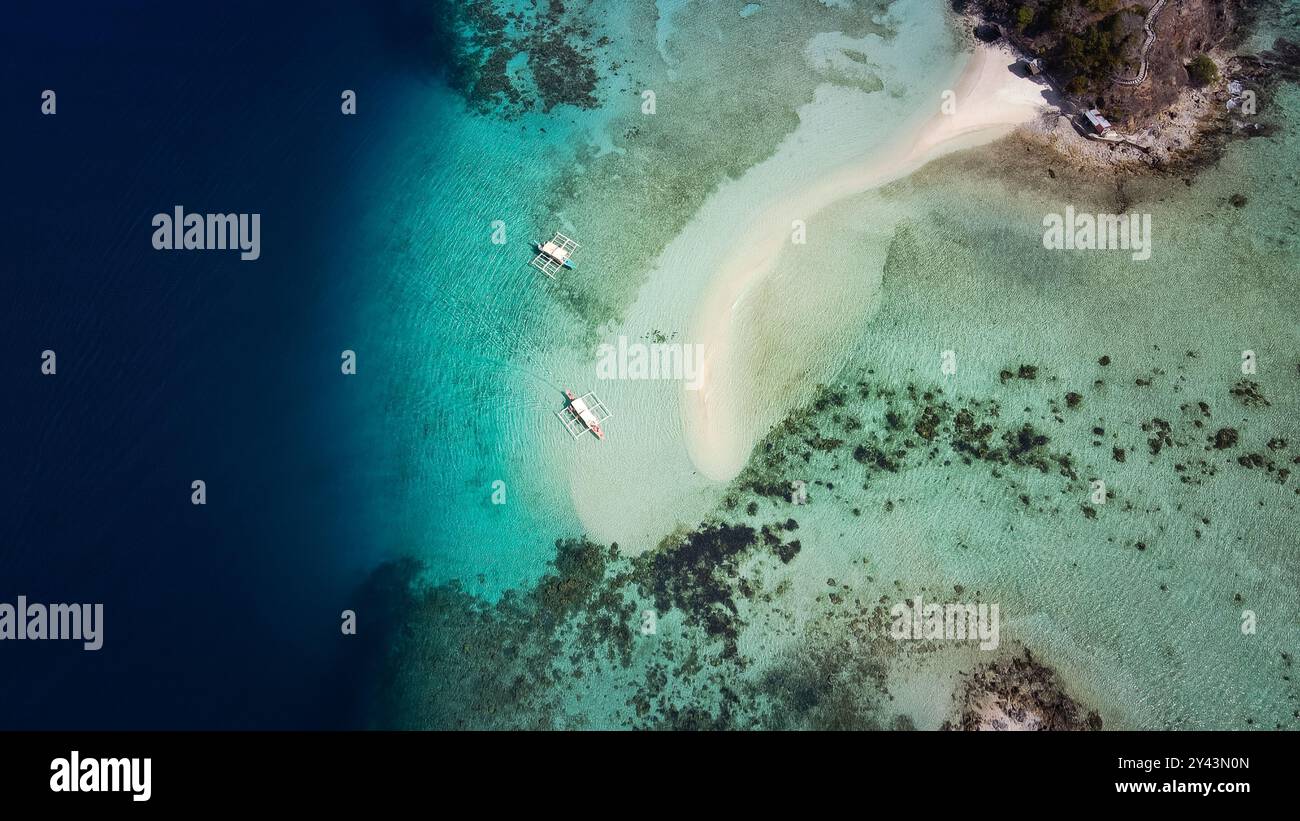 Boat drone 4k hi-res stock photography and images - Alamy