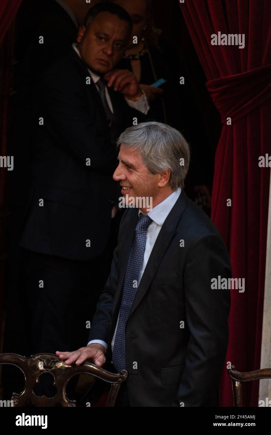 Luis caputo hi-res stock photography and images - Alamy