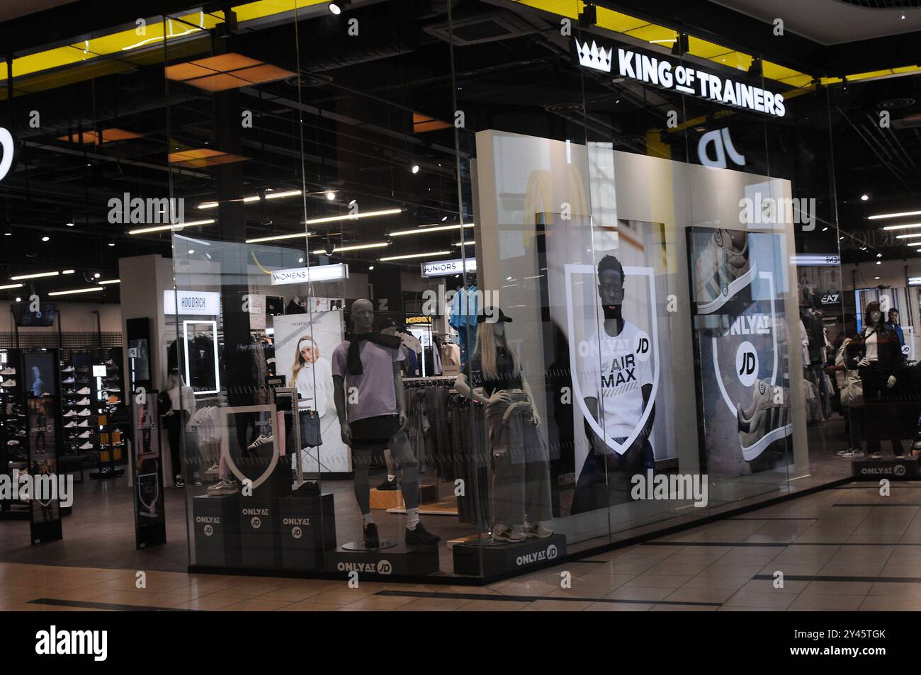 Jd sport store hi res stock photography and images Alamy